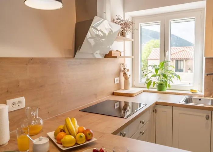 Coastal Soul In Мали-Стон